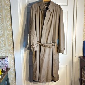 NWOT Tan Men’s Trench Coat